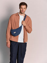 Charger l'image dans la galerie, sac-bandouliere-andrea-denim-bleu-hindbag