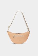 Charger l'image dans la galerie, sac-banane-andrea-tressage-corail-hindbag