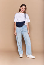 Charger l'image dans la galerie, sac-banane-andrea-navy-hindbag-durable-ethique