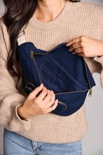 Charger l'image dans la galerie, sac-banane-XL-sofia-navy-hindbag-ethique-responsable