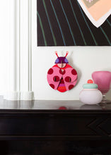 Charger l&#39;image dans la galerie, decoration-murale-coccinelle-dotted-lady-studio-roof
