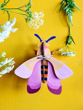 Charger l&#39;image dans la galerie, decoration-murale-abeille-rose-studio-roof
