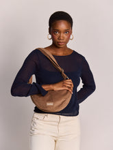 Charger l'image dans la galerie, sac-bandouliere-andrea-velours-hindbag
