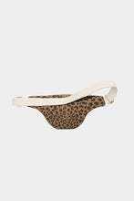 Charger l&#39;image dans la galerie, olivia-leopard-cannelle-sac-banane-hindbag-ethique-responsable
