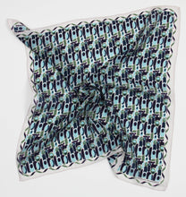 Charger l'image dans la galerie, mini-carre-100%-soie-les-belles-vagabondes
