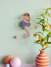 Charger l&#39;image dans la galerie, hippocampe-rose-decoration-murale-studio-roof
