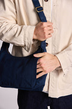 Charger l'image dans la galerie, sac-multipocket-emile-navy-hindag-durable-responsable
