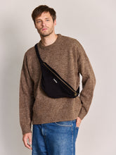 Charger l'image dans la galerie, sac-banane-sasha-L-velours-hindbag
