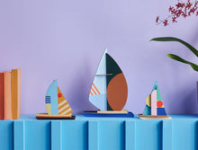 Charger l&#39;image dans la galerie, halfmoon-catamaran-decoration-a-poser-studio-roof
