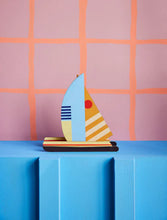 Charger l&#39;image dans la galerie, halfmoon-catamaran-decoration-a-poser-studio-roof
